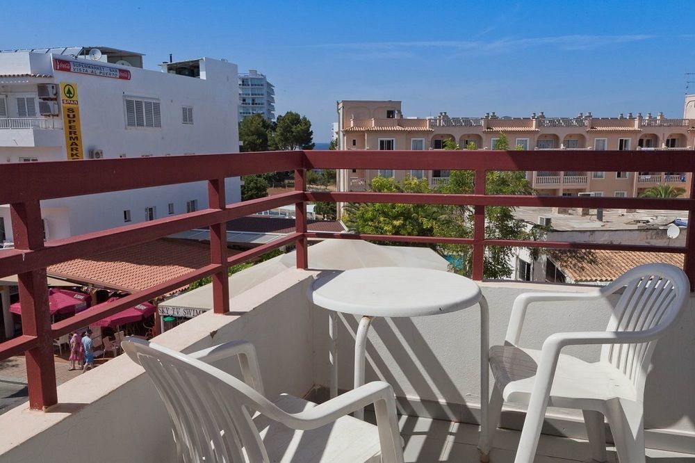 Apartamentos Sol Bay Ibiza Exterior foto