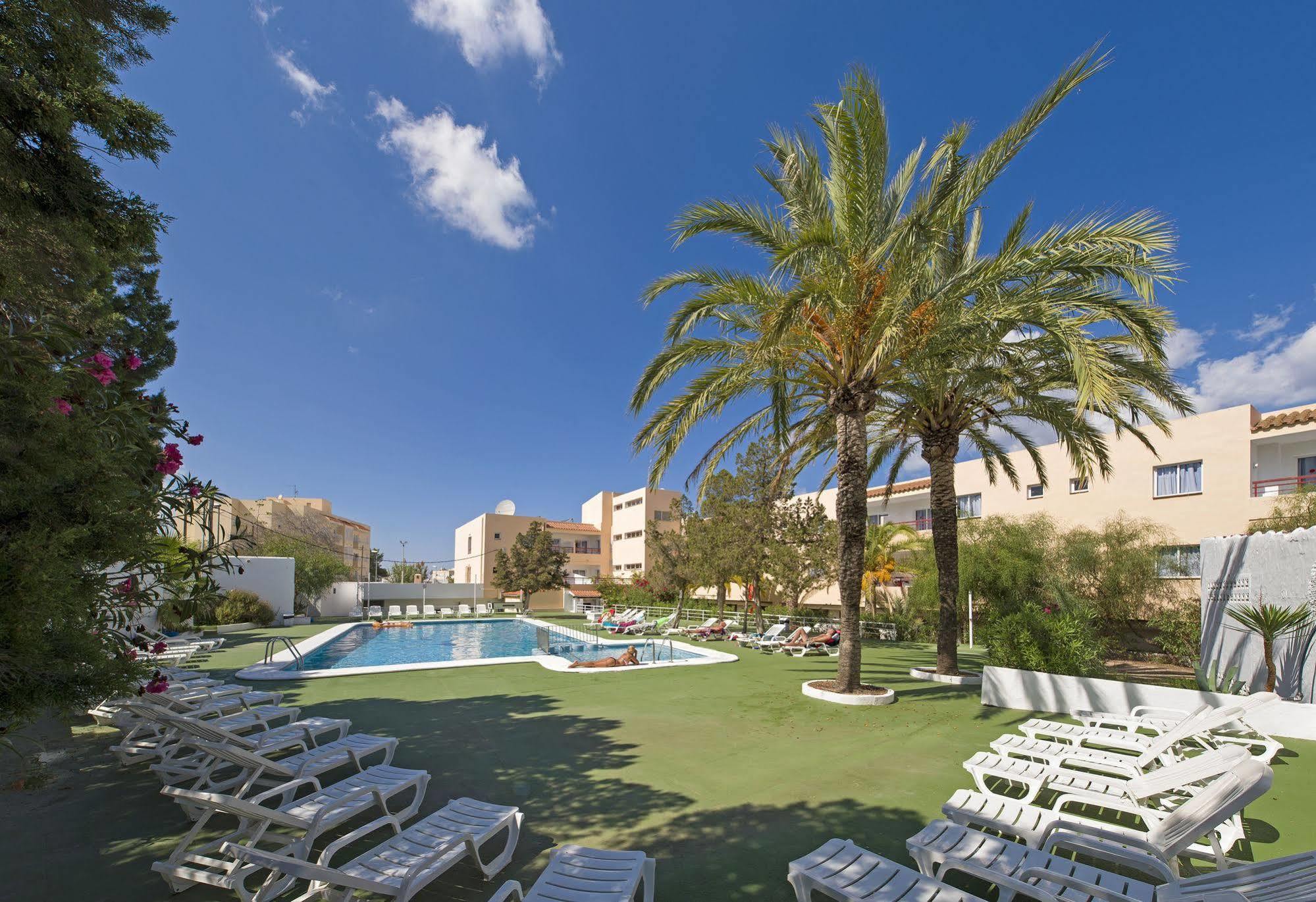 Apartamentos Sol Bay Ibiza Exterior foto